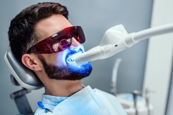 How Do I Prepare For A Teeth Whitening Procedure?