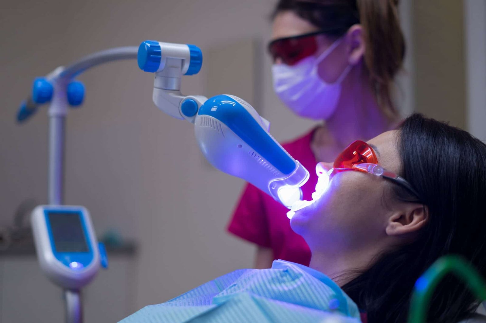 What Is Laser Teeth Whitening?